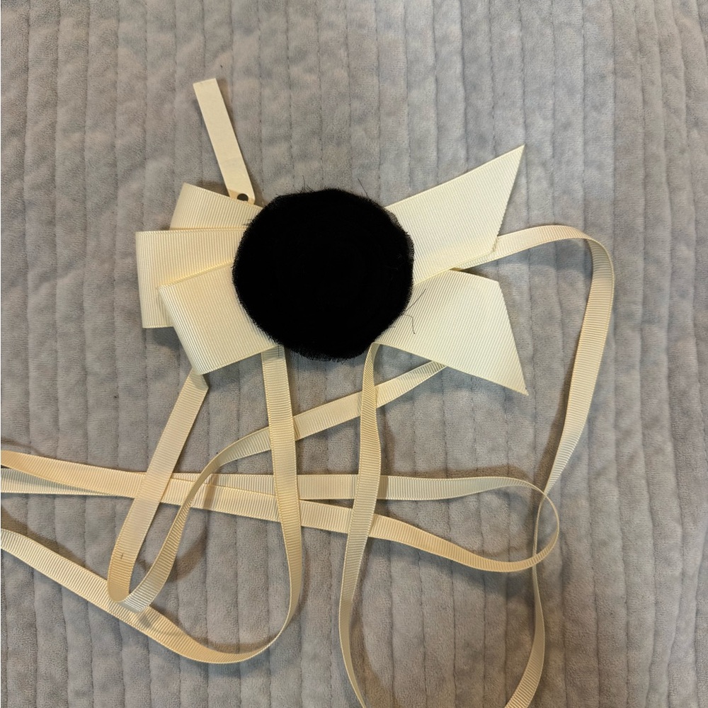 🟡3/$15 DEAL! J. Crew Cream and Black Ribbon Bow Belt / Sash / Hair Accessorie